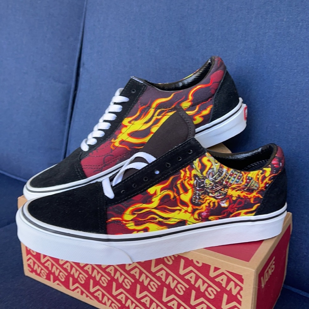 Vans Men’s Old Skool Samurai Rising Black/True White Sneakers - Picture 7 of 16